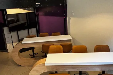 Lumière naturelle dans la salle